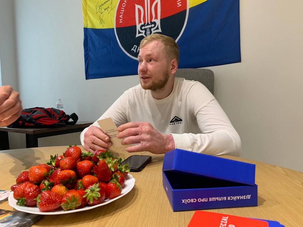 Завітав Артем Мельник - Після Служби створює навколо себе спільноту